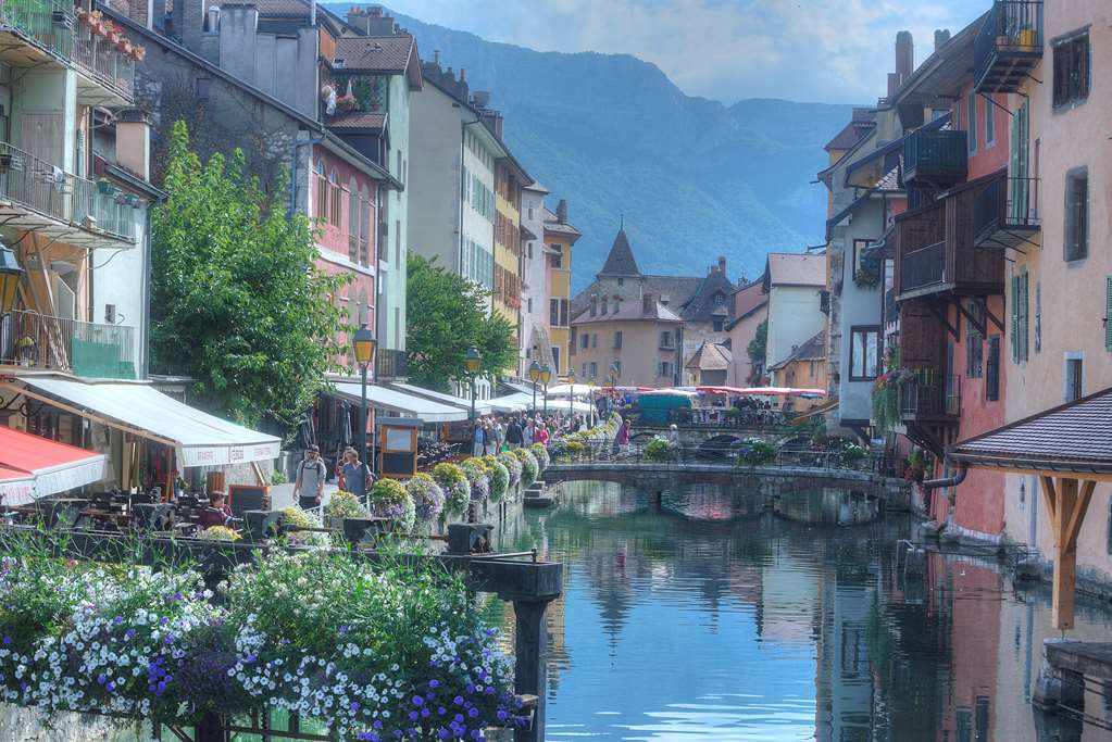 Campanile Annecy Centre - Gare Hotel Ngoại thất bức ảnh